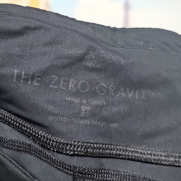 Sweaty Betty London The Zero Gravity 7/8 Run Leggings Black & Purple Small - Picture 4 of 7